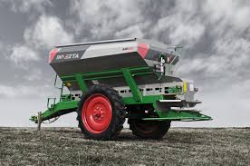 FERTILIZADORA INVEZTA AIR 5000